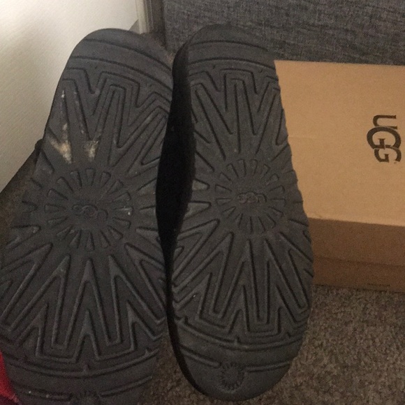 Black sequin uggs - Picture 4 of 7